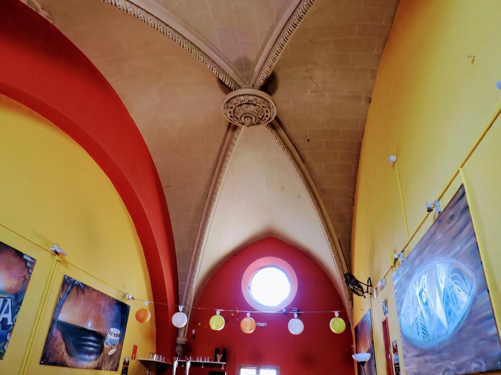 Feetup Home Backpackers Valencia Exteriör bild