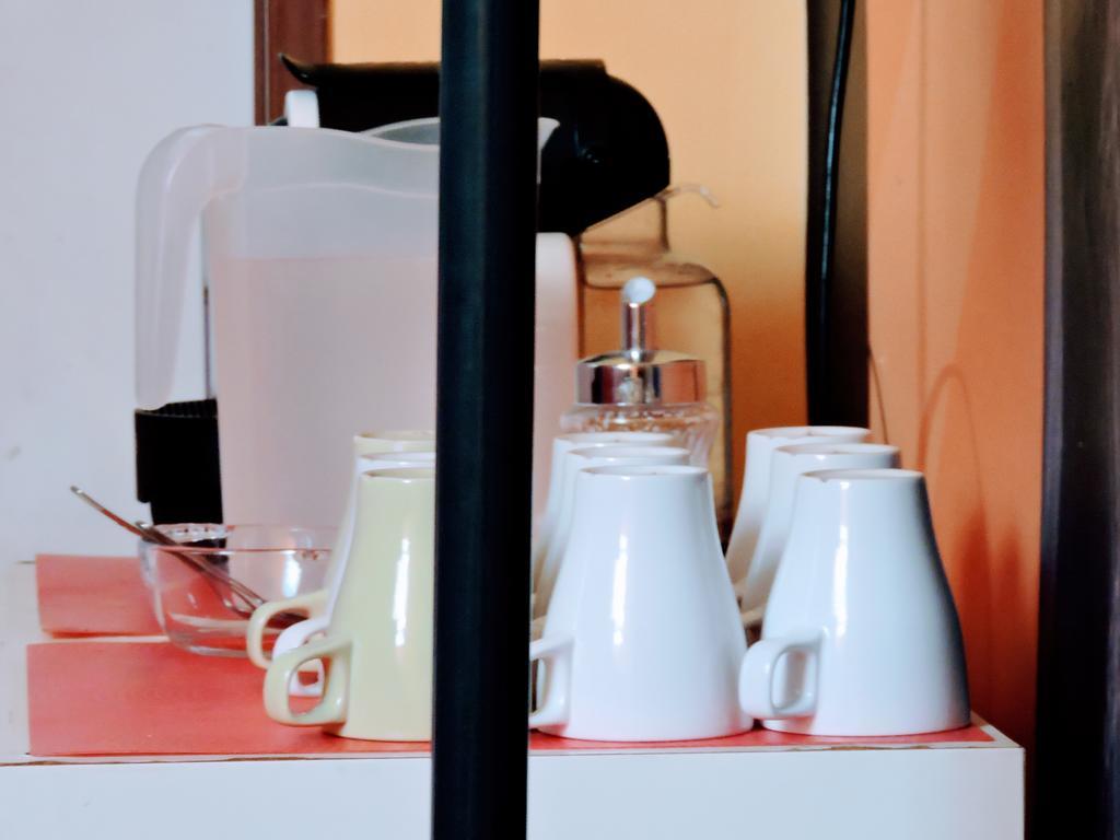 Feetup Home Backpackers Valencia Exteriör bild