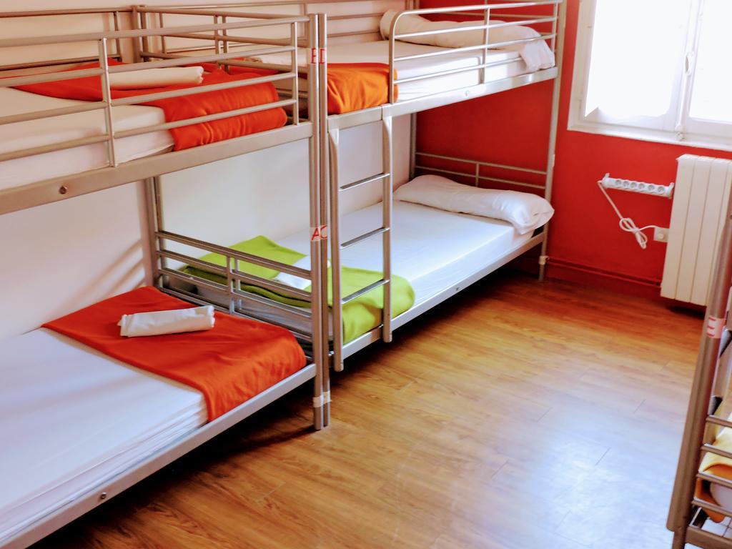 Feetup Home Backpackers Valencia Exteriör bild